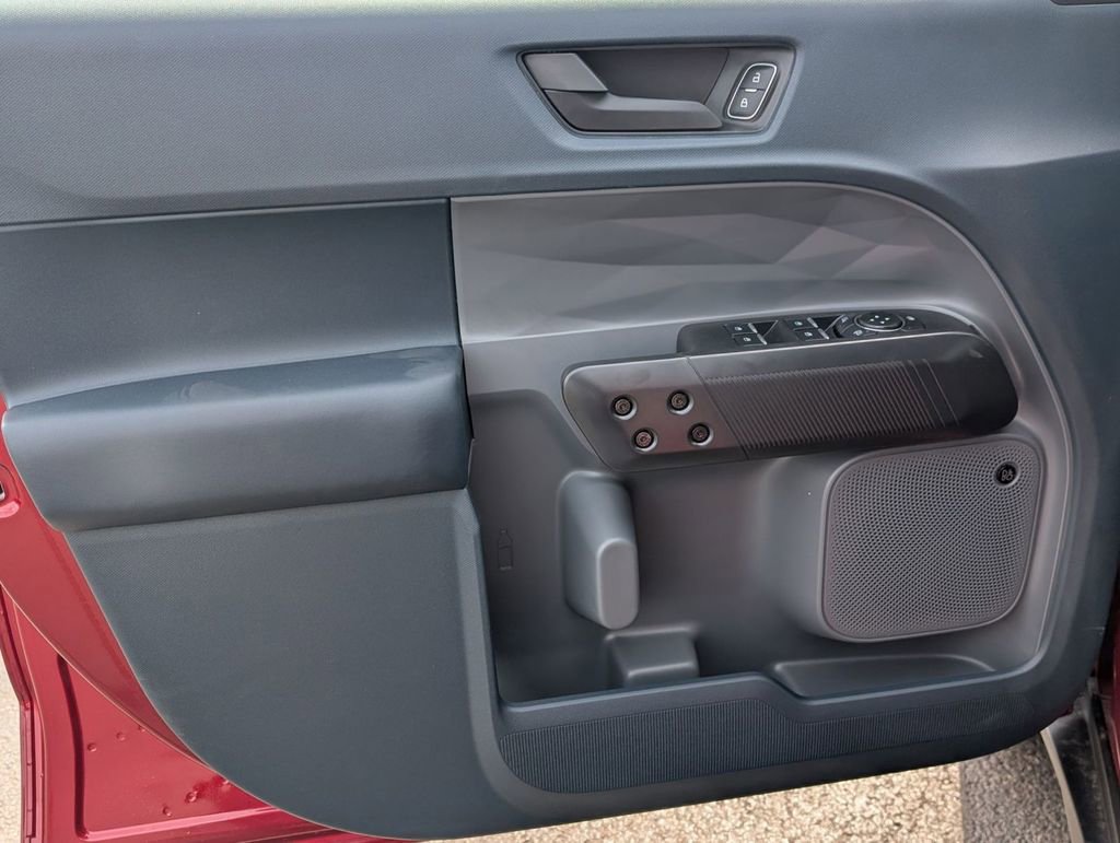 New 2026 Ford Maverick Lariat w/ Black Appearance Package image 24