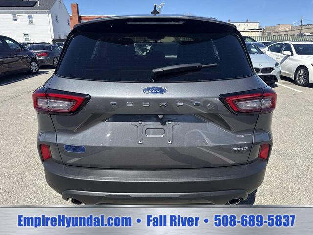 Used 2025 Ford Escape ST-Line Select AWD/4WD image 4