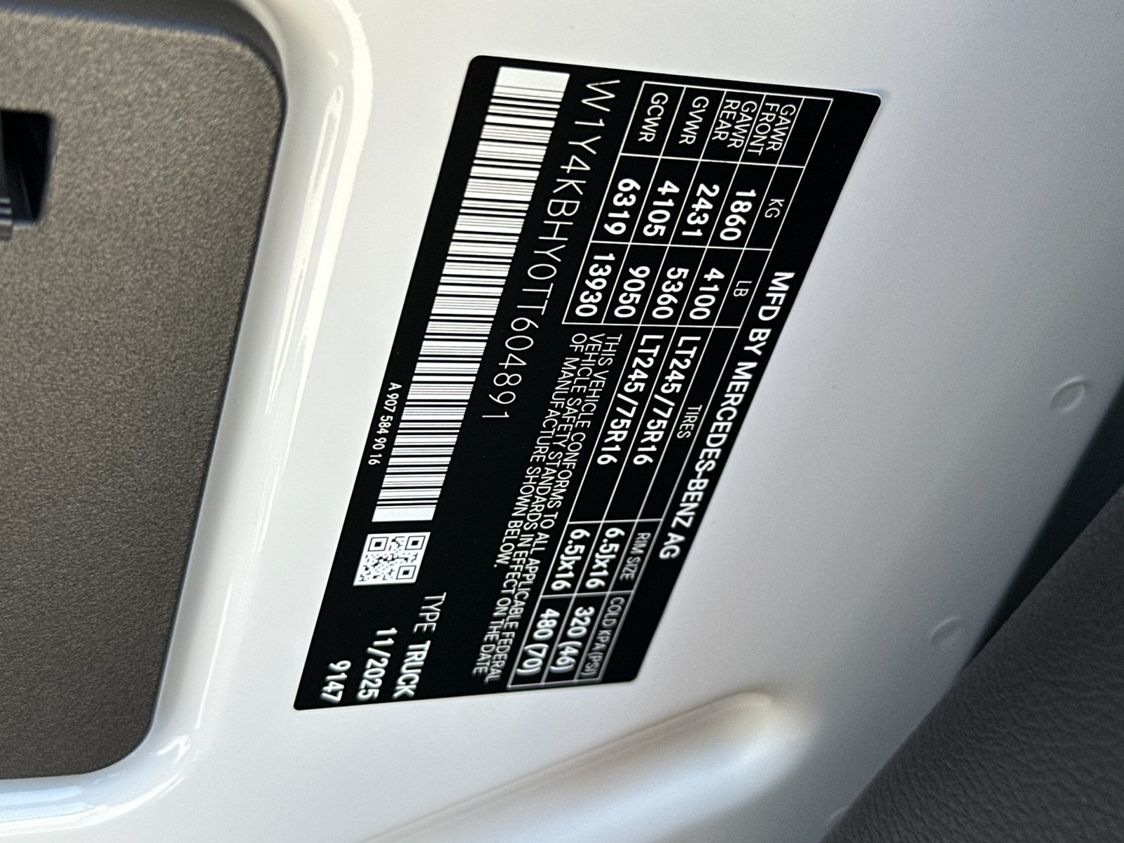 New 2026 Mercedes-Benz Sprinter 2500 image 36