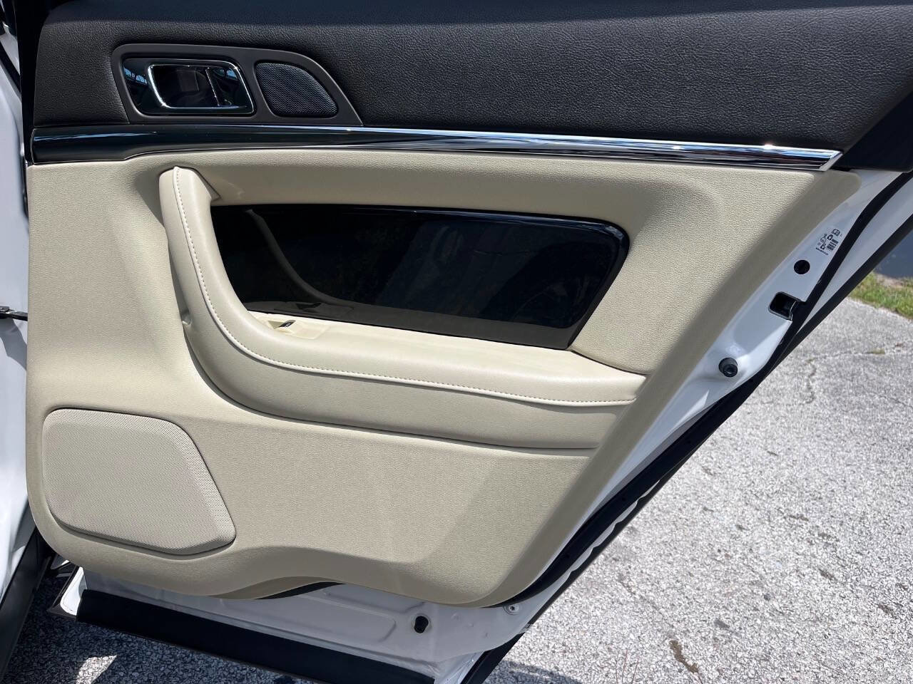 Used 2014 Lincoln MKS AWD w/ Equipment Group 201A image 37