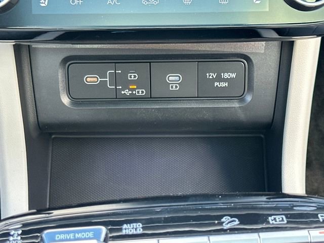 New 2025 Hyundai Tucson Limited image 27