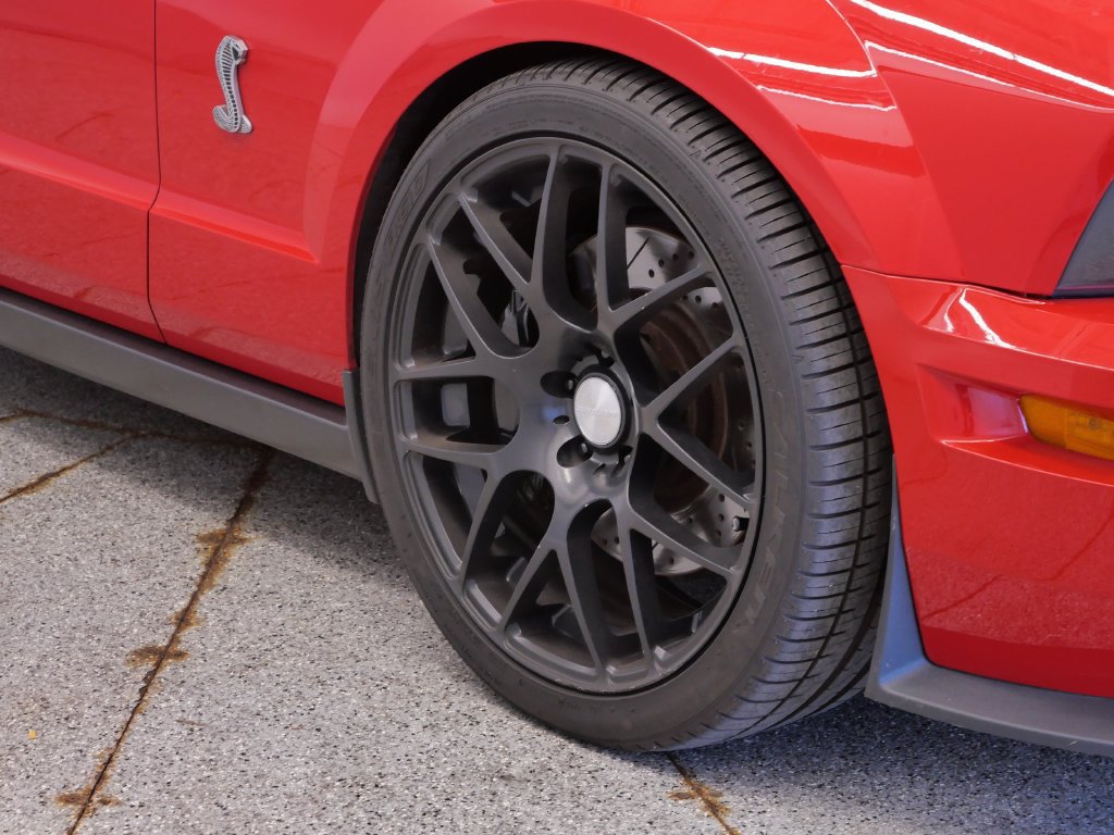 Used 2007 Ford Mustang Shelby GT500 RWD image 4