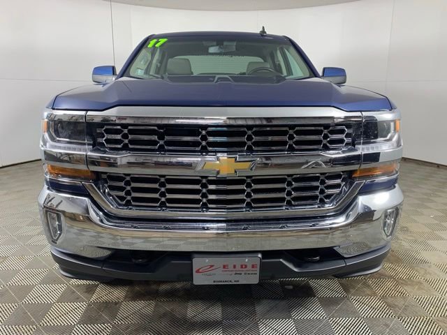 Used 2017 Chevrolet Silverado 1500 LT w/ LT Convenience Package image 4