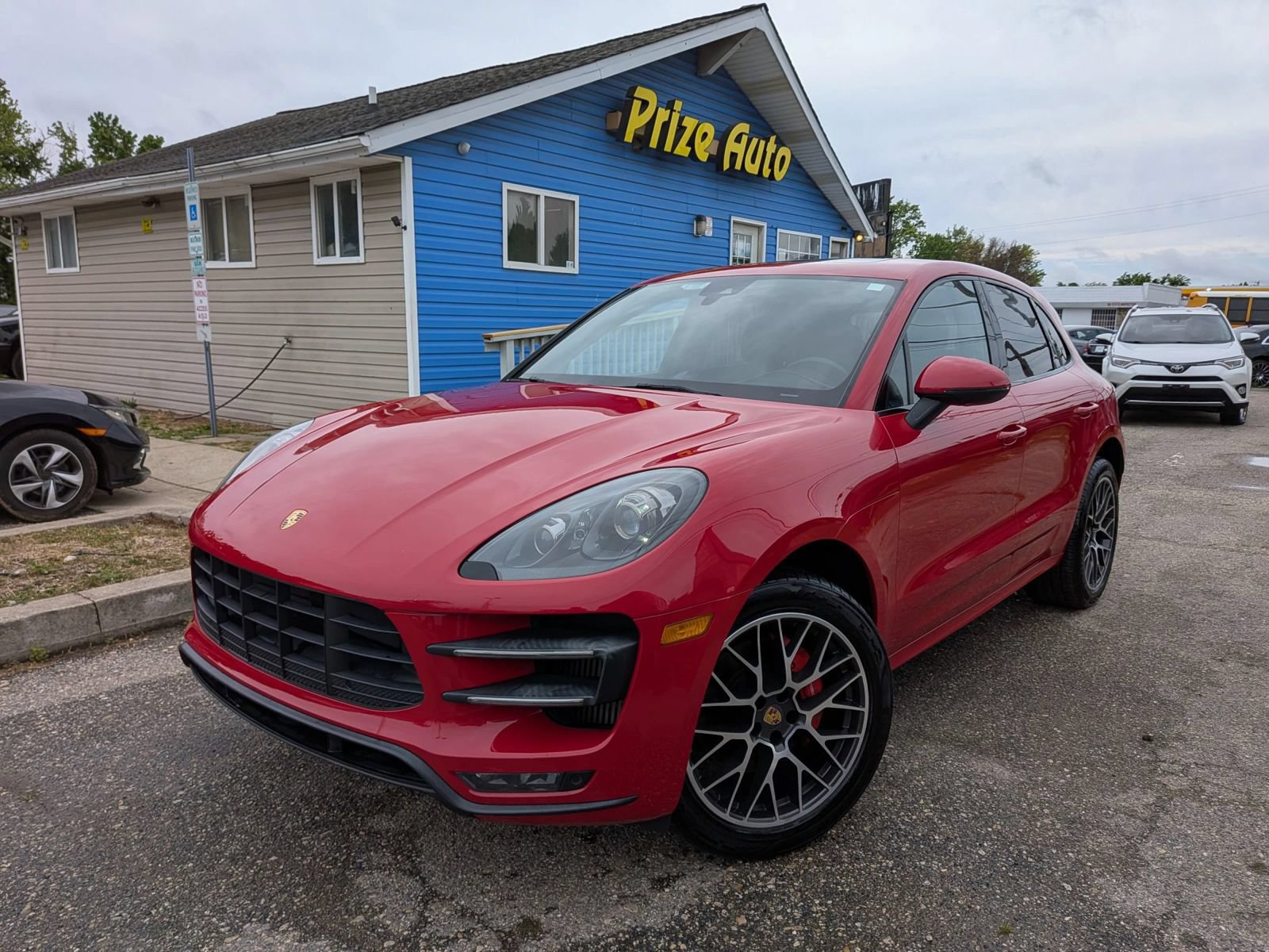 Used 2017 Porsche Macan Turbo AWD/4WD image 2