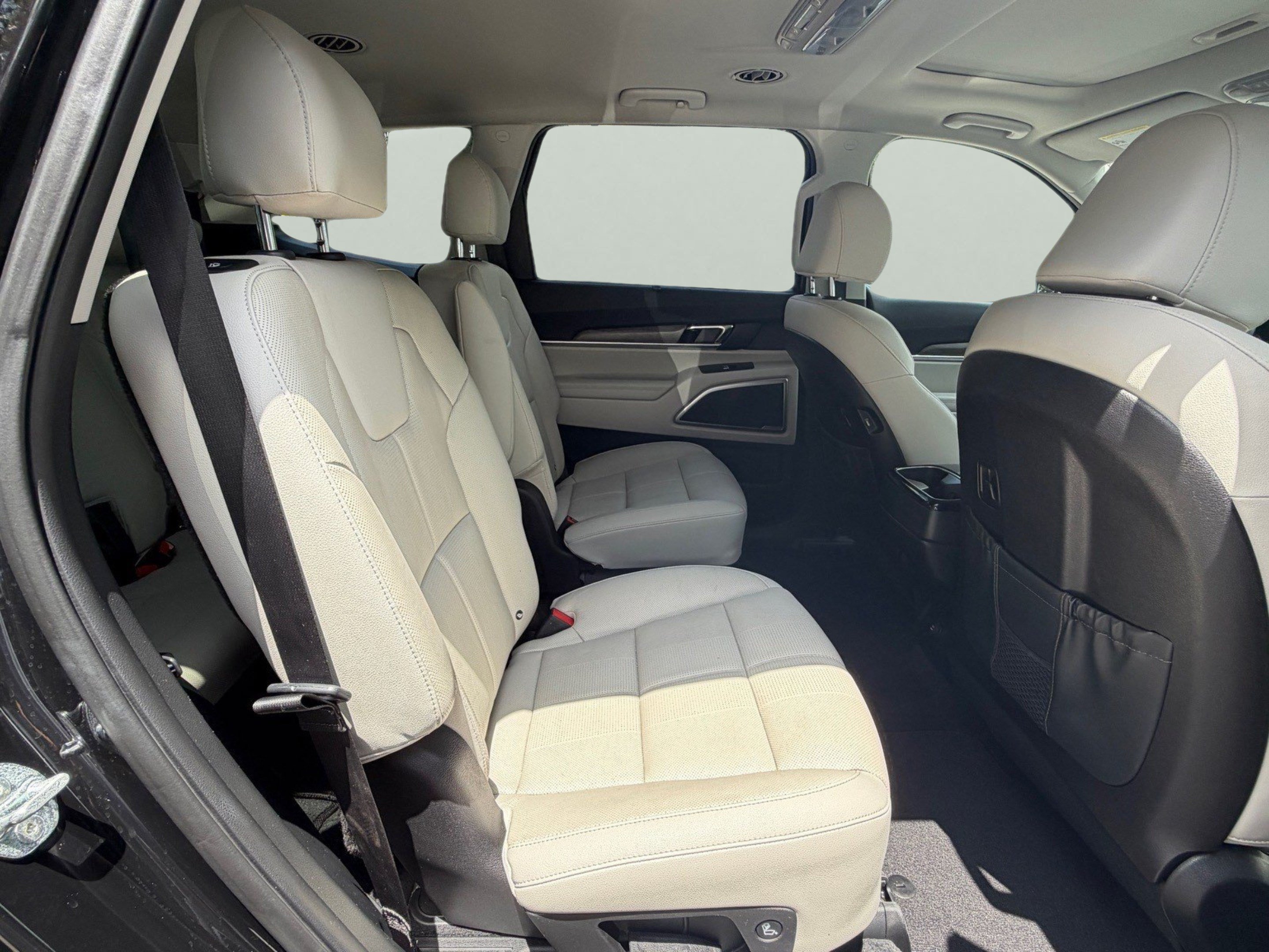 Certified 2022 Kia Telluride EX w/ EX Premium Package FWD image 25