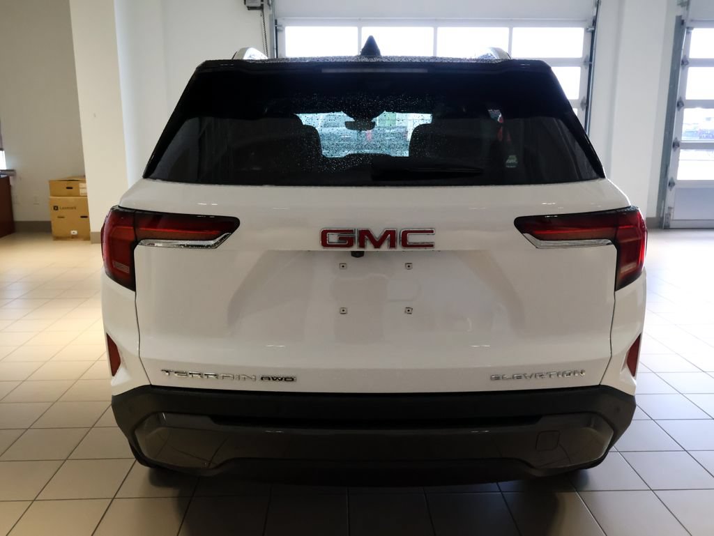 New 2027 GMC Terrain Elevation w/ Elevation Premium Package AWD/4WD image 4