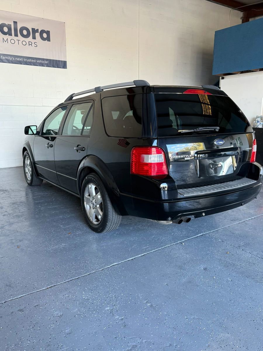 Used 2006 Ford Freestyle Limited image 15