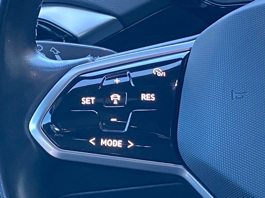 Certified 2022 Volkswagen ID.4 Pro image 9