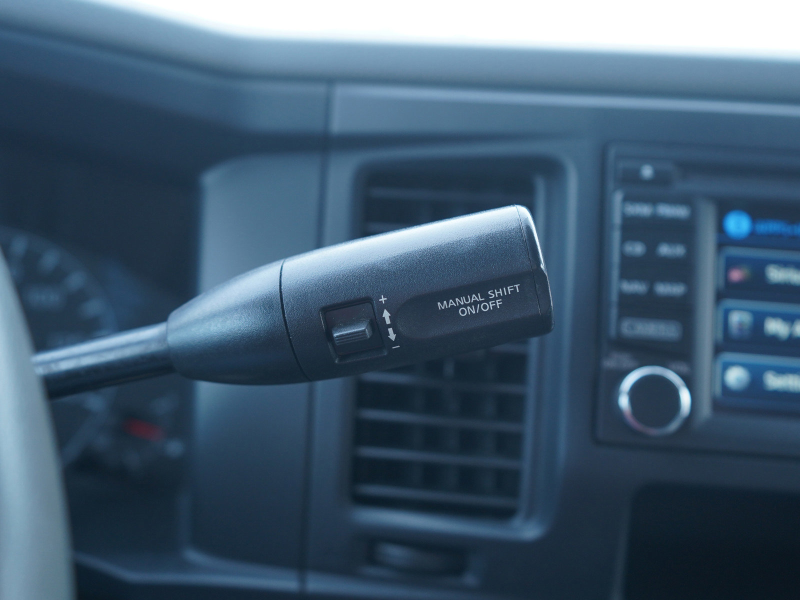 Used 2021 Nissan NV 2500 SV w/ Navigation Package image 25