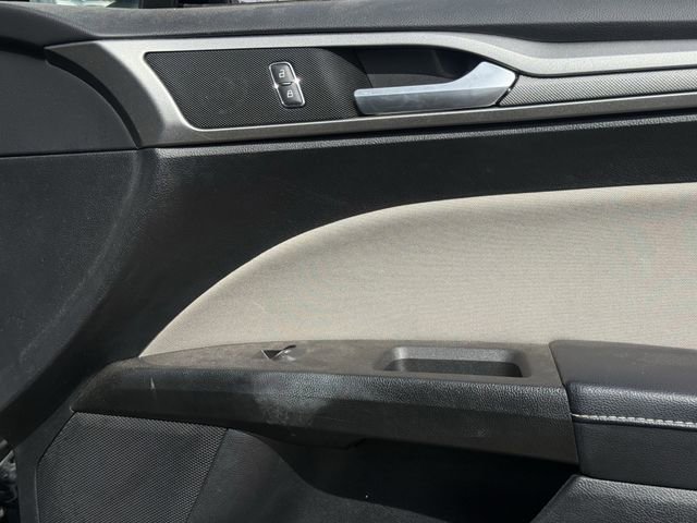 Used 2018 Ford Fusion S FWD image 26