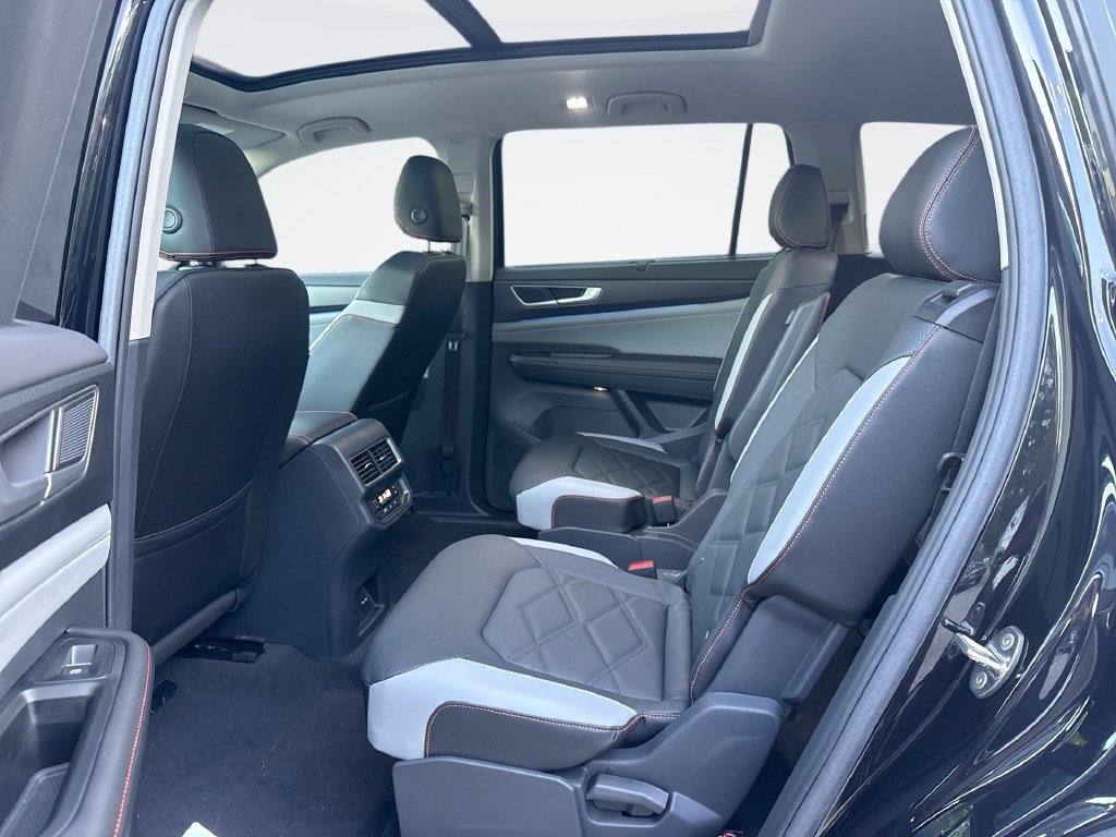New 2026 Volkswagen Atlas Peak Edition AWD/4WD image 25