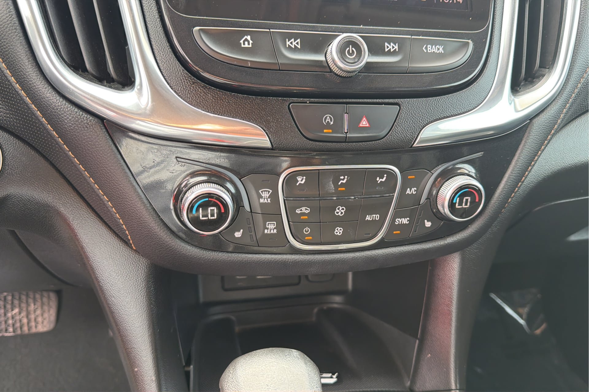 Used 2022 Chevrolet Equinox Premier FWD image 26