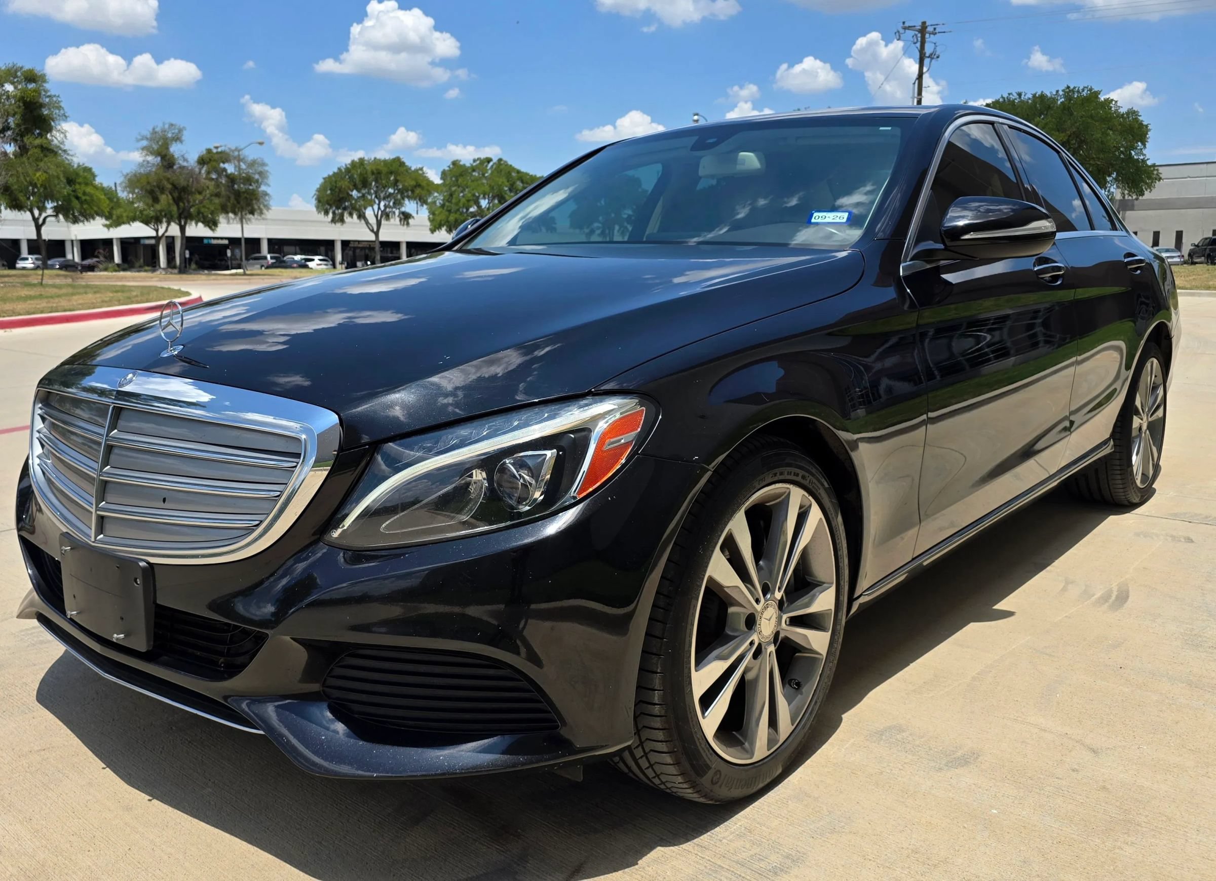 Used 2015 Mercedes-Benz C 300 Sedan image 5