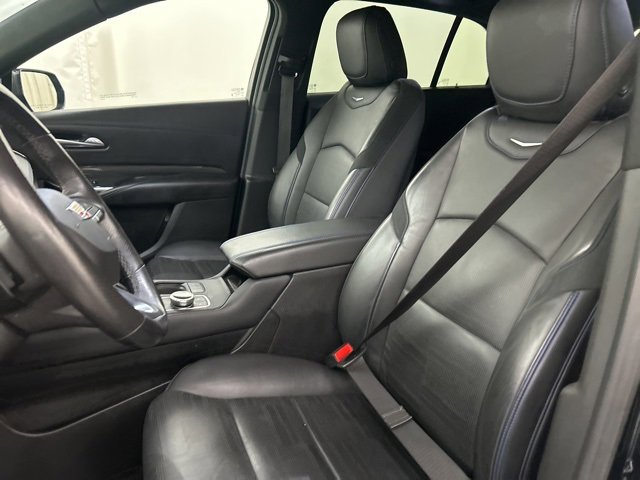 Used 2024 Cadillac XT4 Sport image 9
