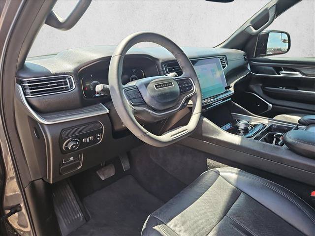 Used 2023 Jeep Wagoneer Series II w/ Premium Group I RWD image 10