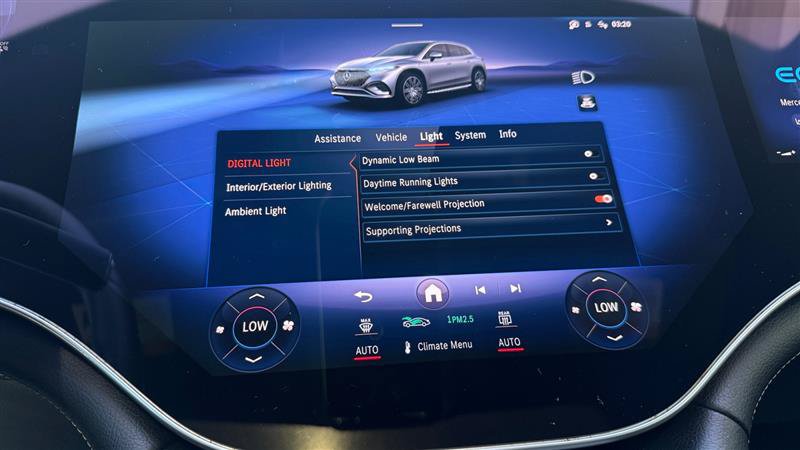 Used 2024 Mercedes-Benz EQS 450+ SUV image 28