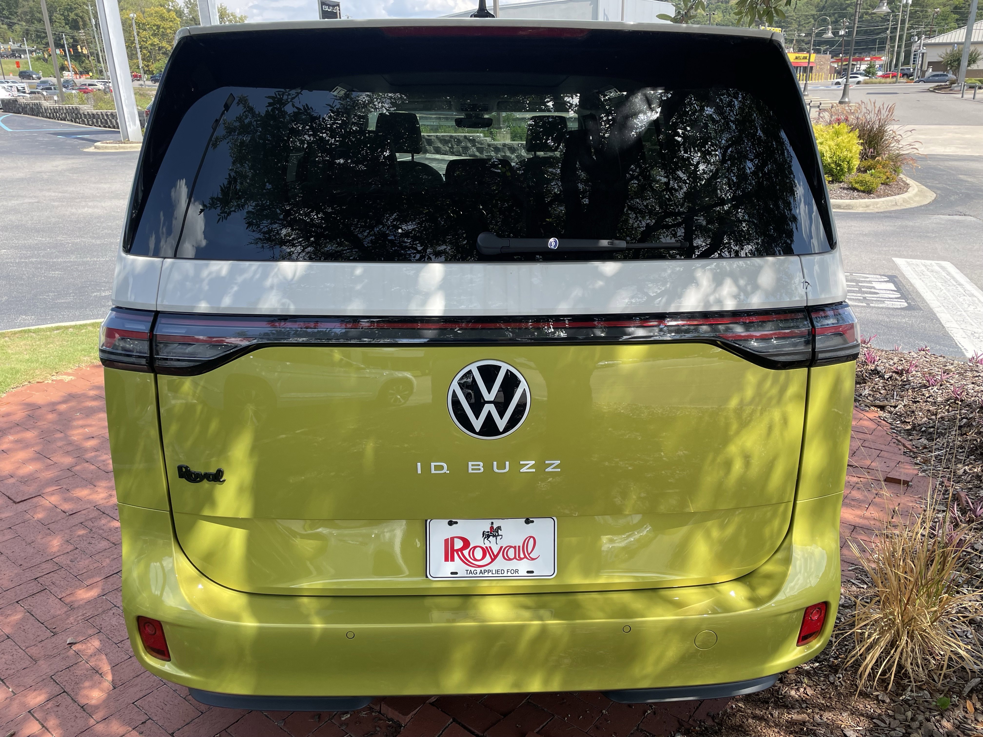 New 2025 Volkswagen ID. Buzz Pro S Plus image 5
