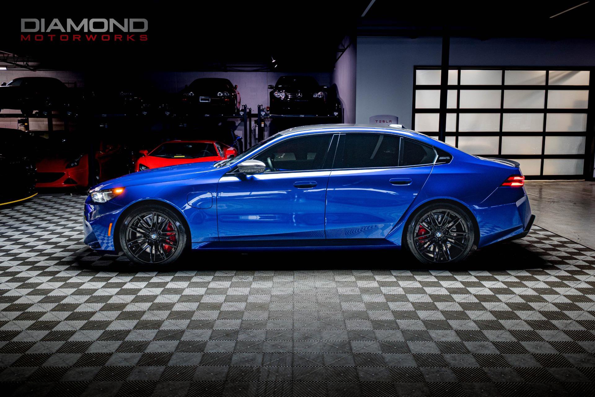 Used 2025 BMW M5 w/ Carbon Package image 62