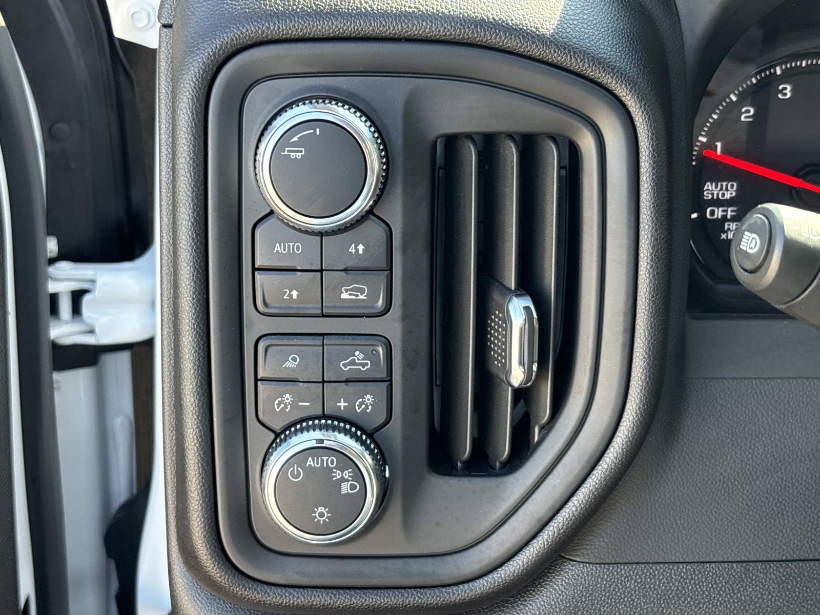 Used 2024 GMC Sierra 1500 Pro w/ Pro Value Package AWD/4WD image 29