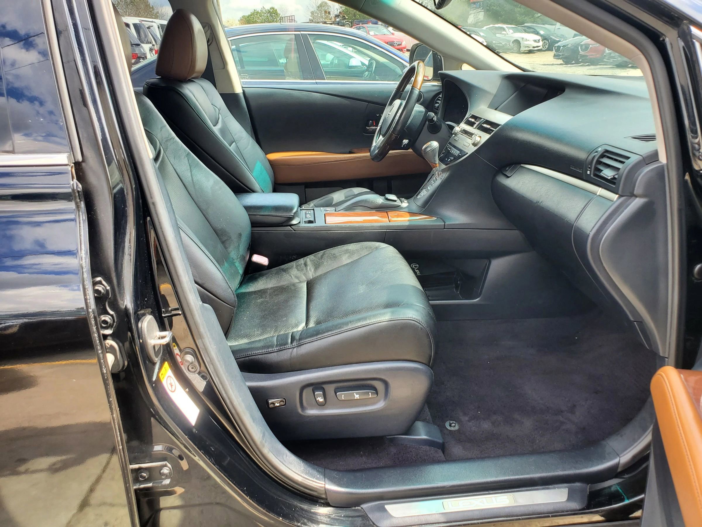 Used 2013 Lexus RX 450h AWD w/ Navigation Pkg image 25