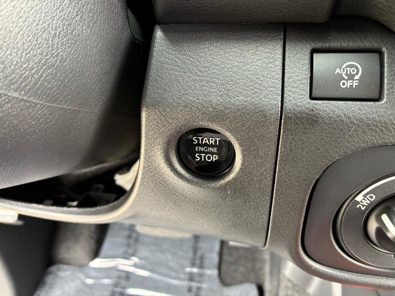 Used 2026 Nissan Frontier PRO-4X AWD/4WD image 25