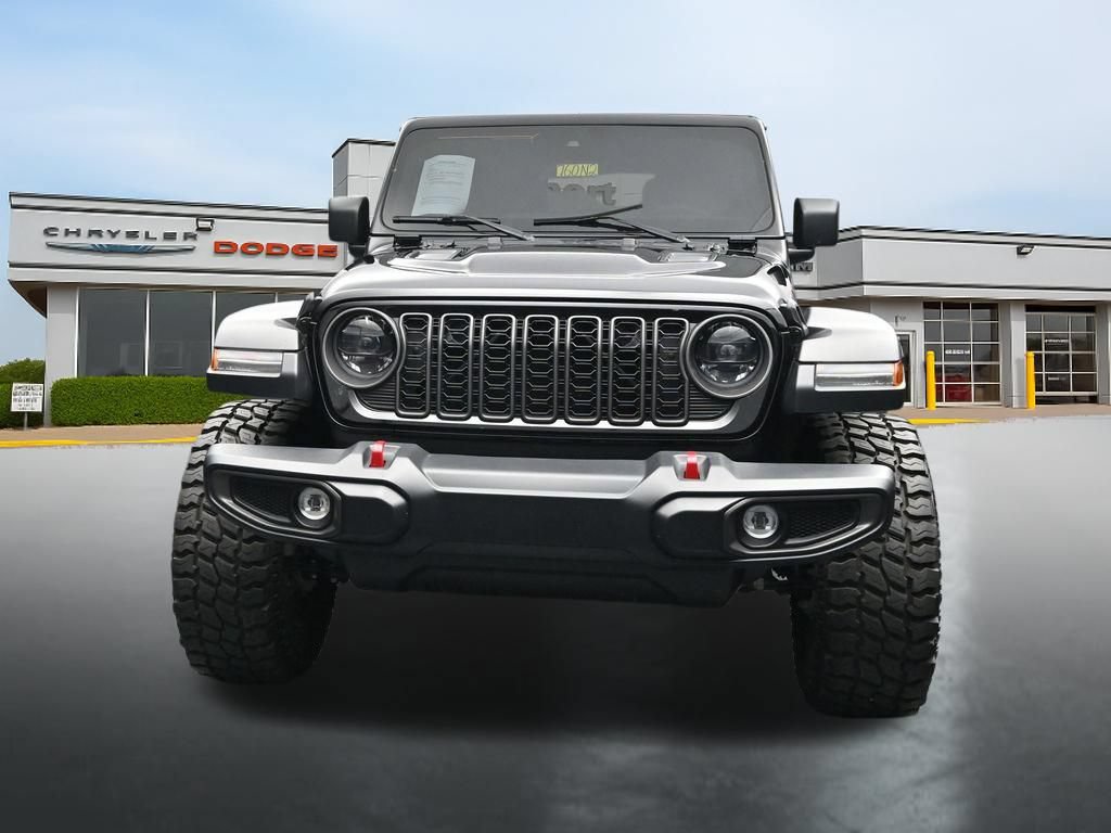 Used 2025 Jeep Wrangler Unlimited Rubicon w/ Convenience Group AWD/4WD image 8
