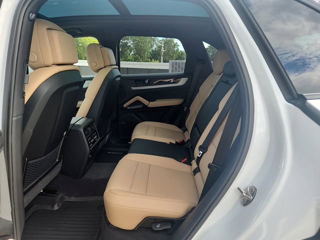New 2026 Porsche Cayenne image 9