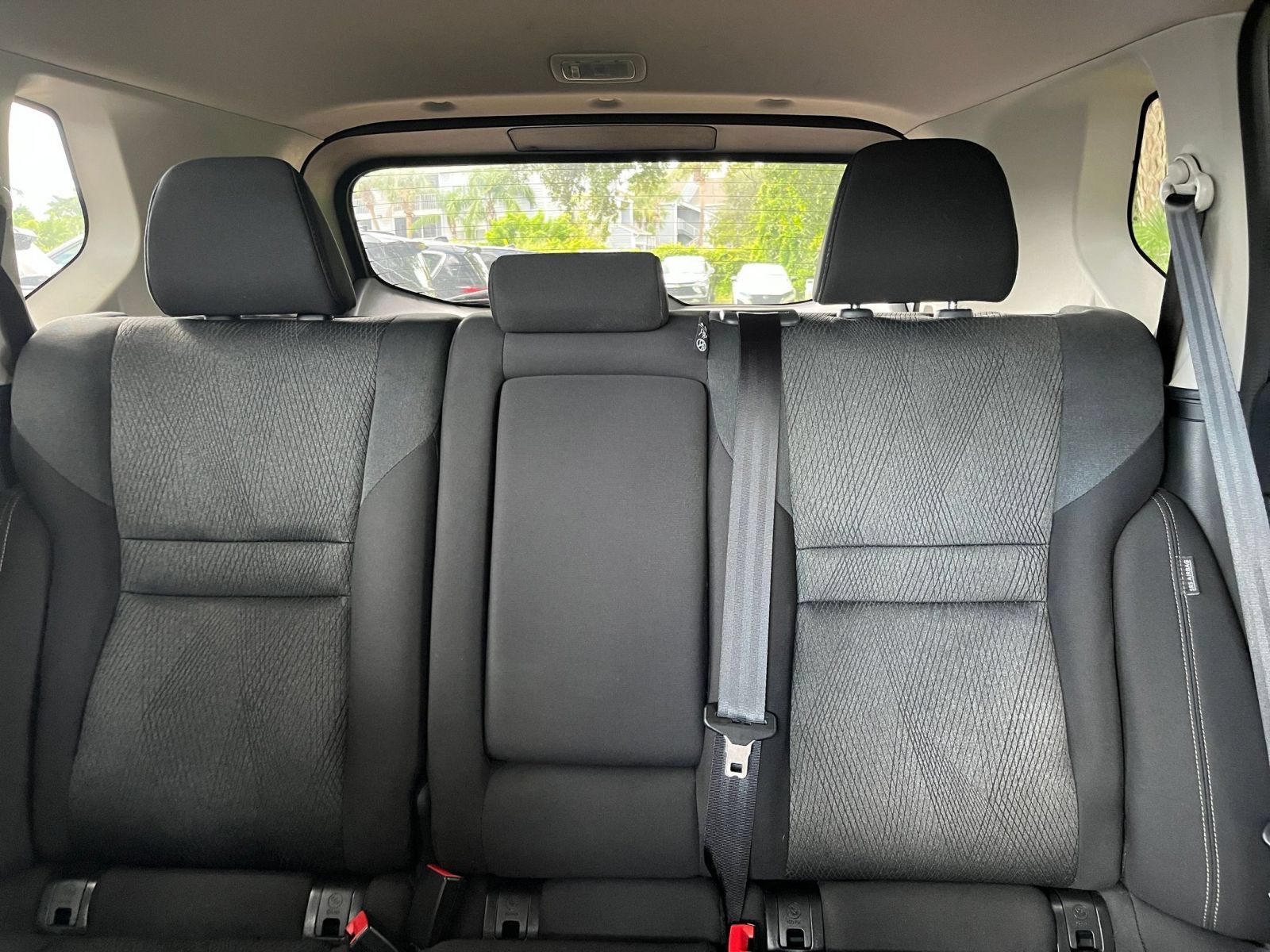 Used 2025 Nissan Rogue SV FWD image 38