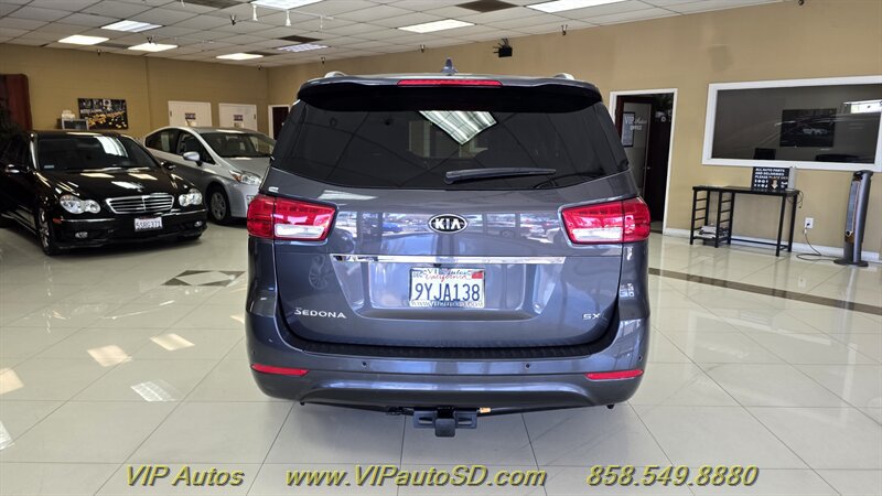 Used 2017 Kia Sedona SX FWD image 7