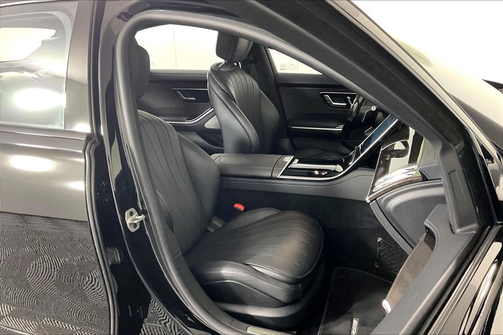 Certified 2023 Mercedes-Benz S 500 4MATIC w/ AMG Line image 7
