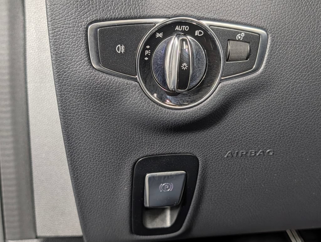 Used 2023 Mercedes-Benz E 450 Cabriolet image 35