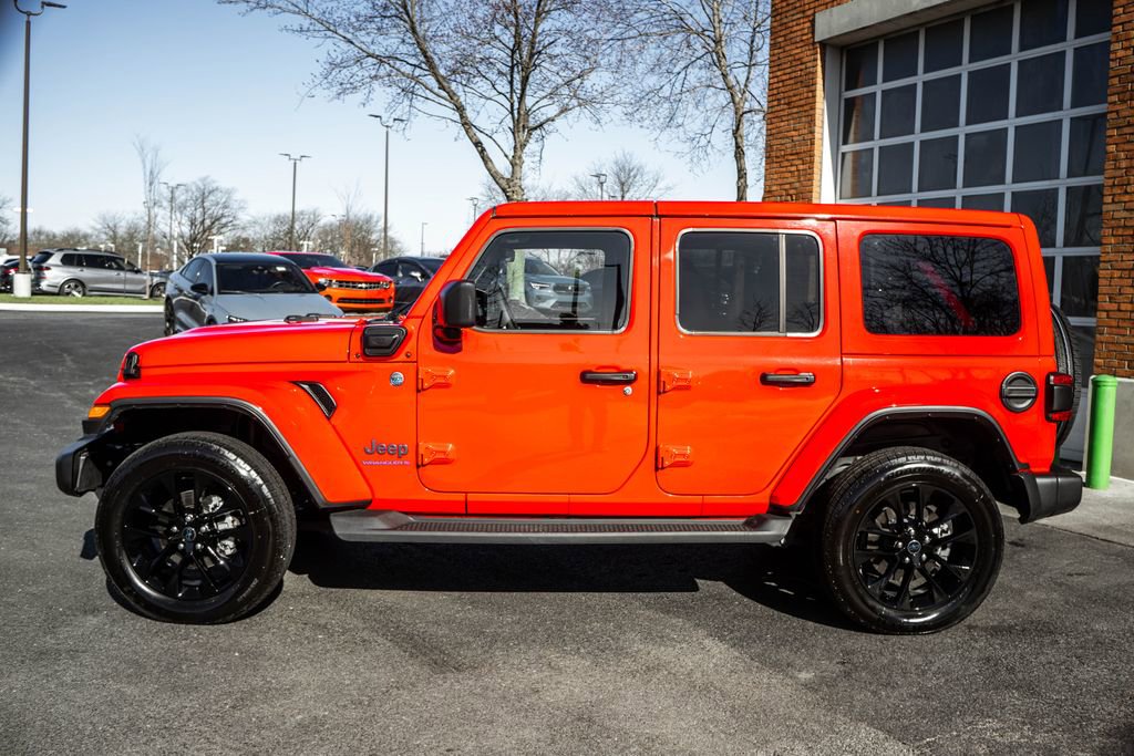Used 2025 Jeep Wrangler Unlimited Sahara image 44