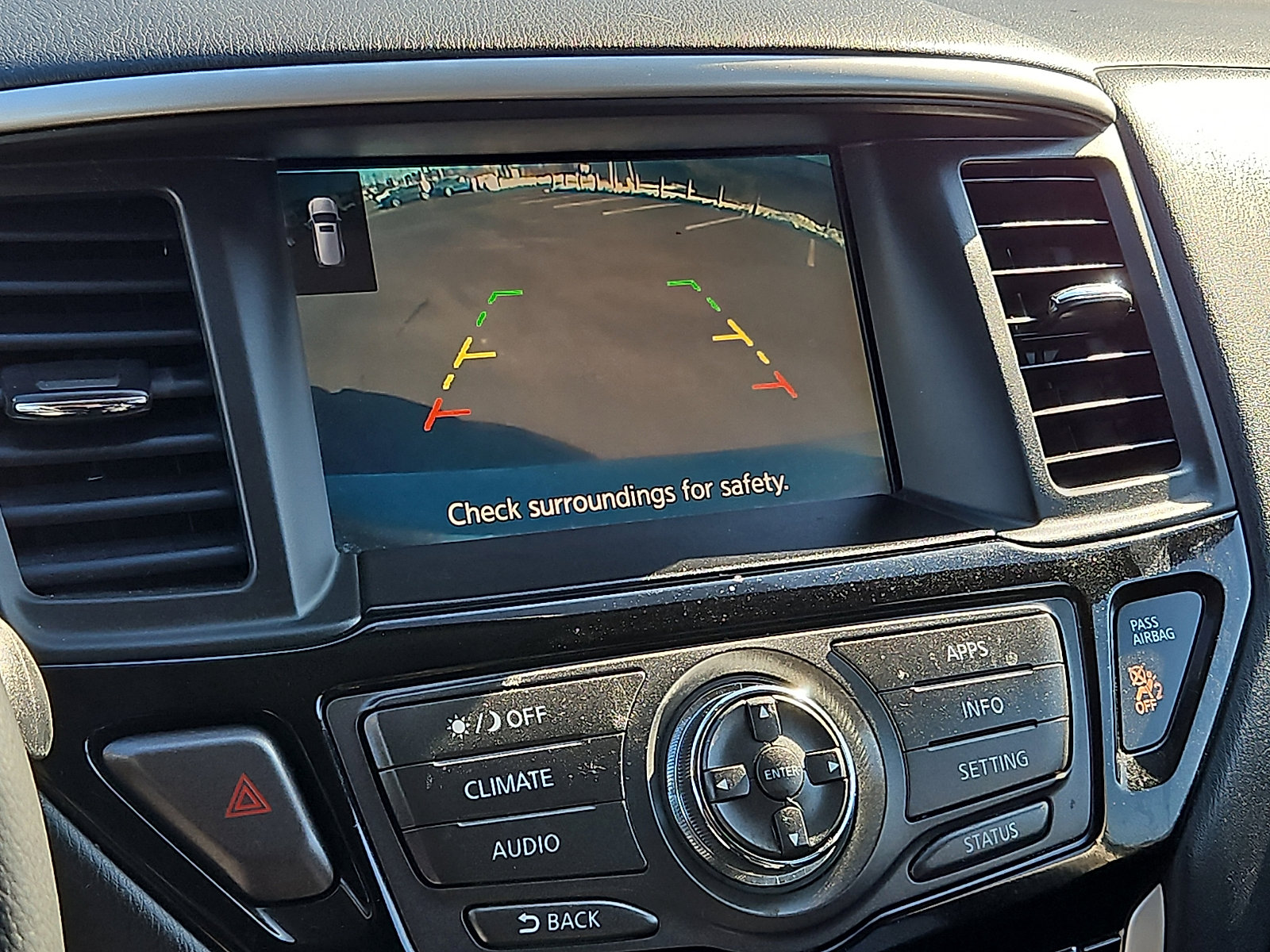 Used 2019 Nissan Pathfinder SV image 17