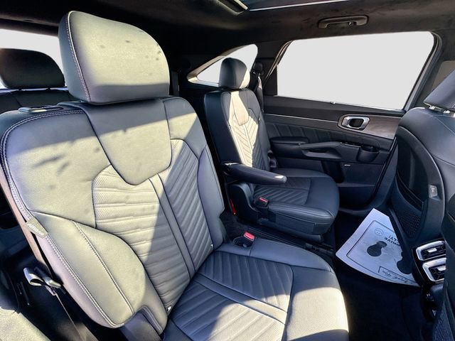 Used 2025 Kia Sorento SX Prestige image 33