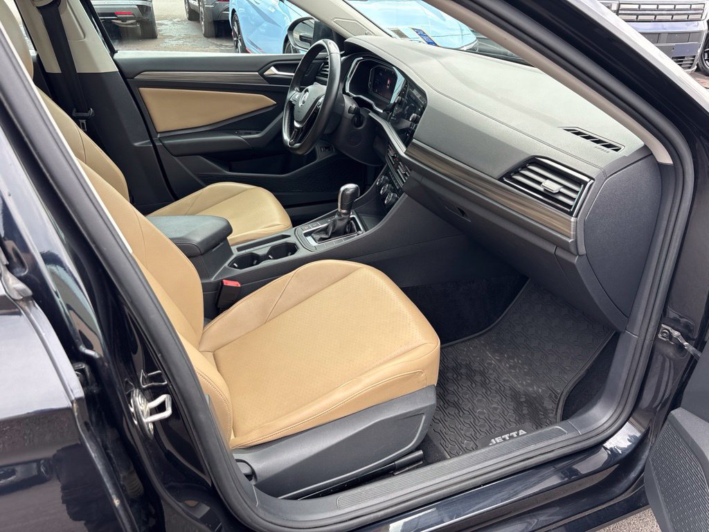 Used 2019 Volkswagen Jetta SEL FWD image 25