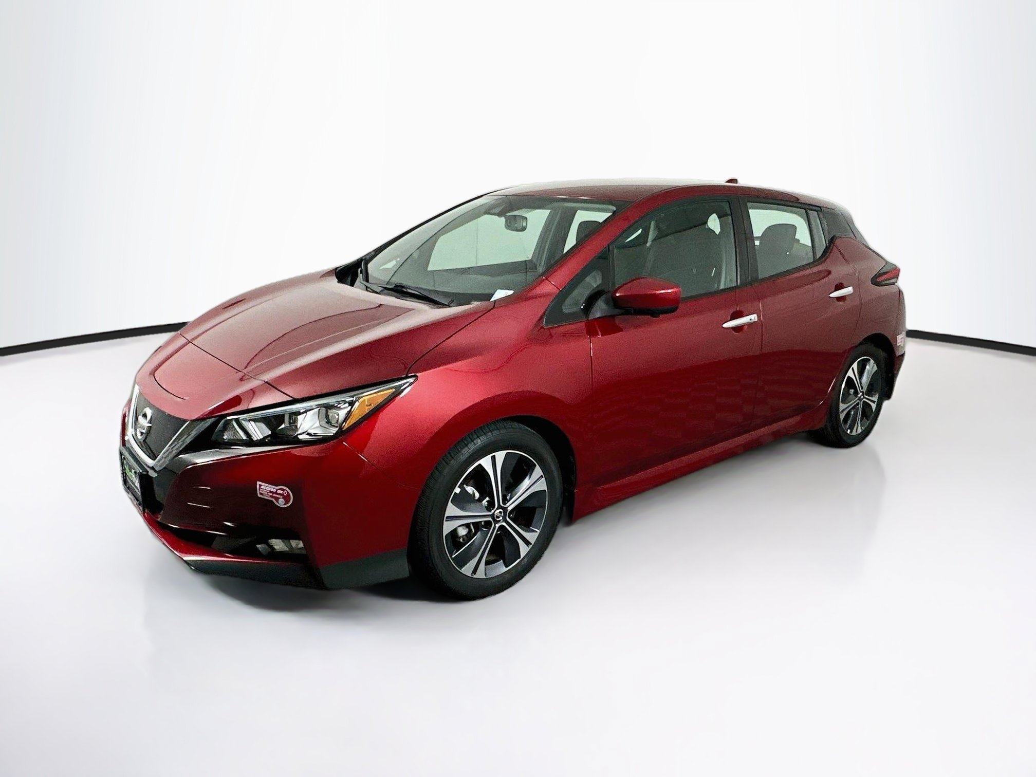 Used 2021 Nissan Leaf SV w/ SV Technology Package FWD image 3