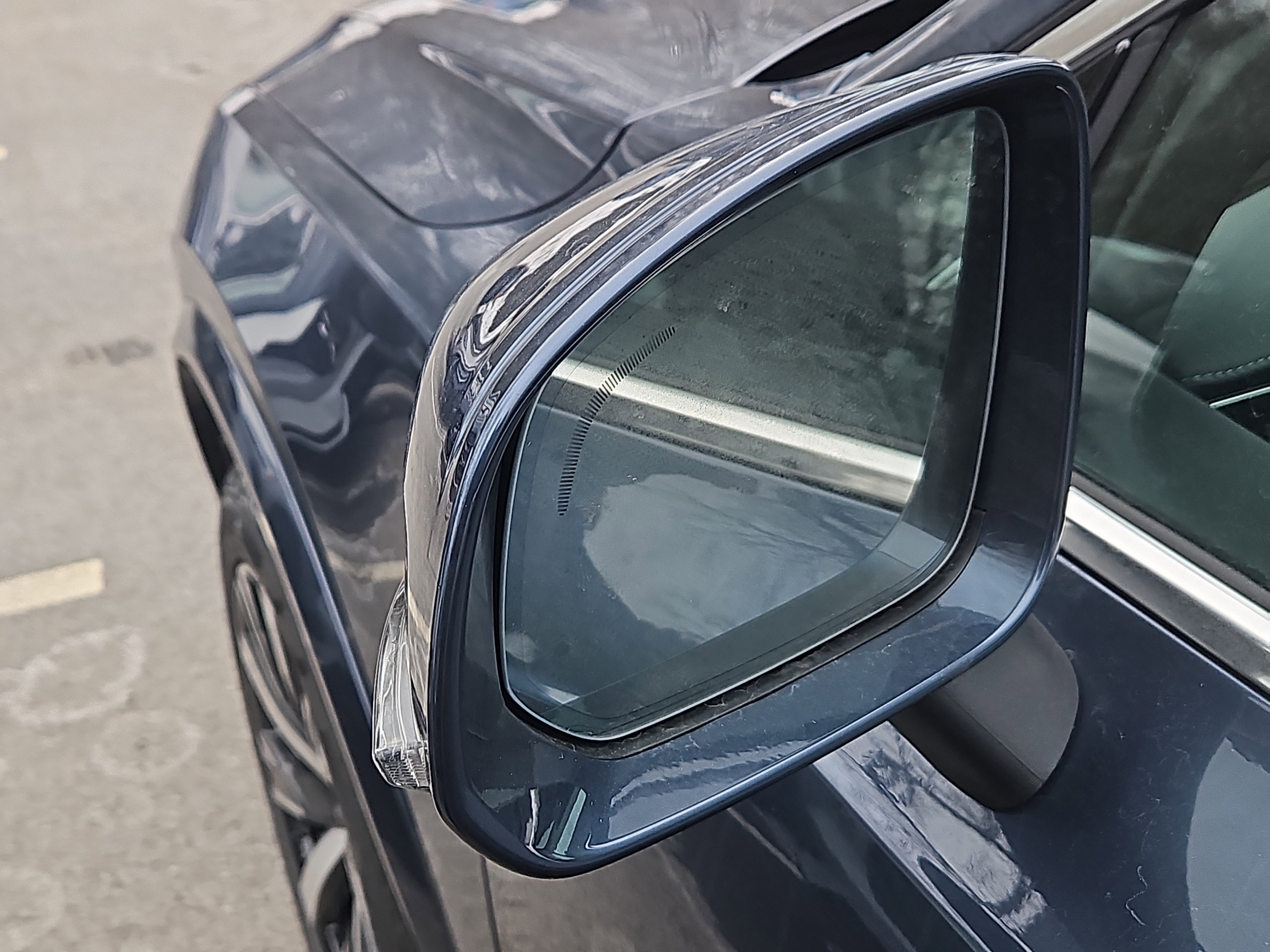 New 2026 Volvo XC90 B5 Core w/ Protection Package Premier image 13