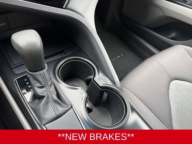 Used 2018 Toyota Camry LE FWD image 19