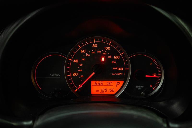 Used 2013 Toyota Yaris LE FWD image 15