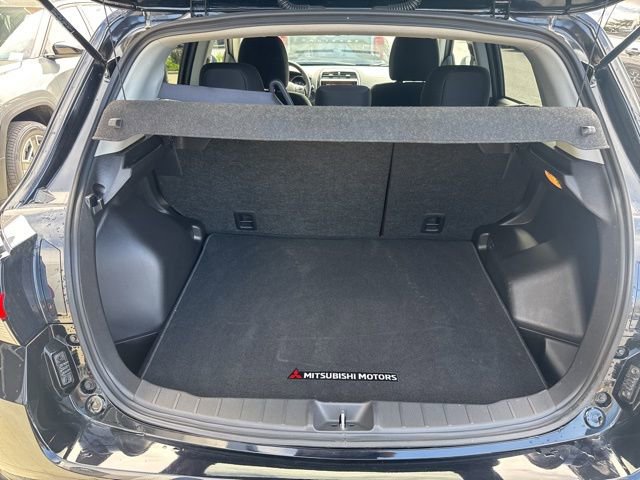 Used 2025 Mitsubishi Outlander Sport LE AWD/4WD image 25