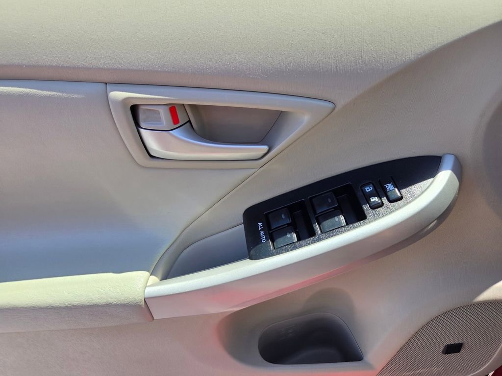 Used 2014 Toyota Prius Five FWD image 20