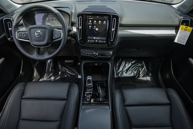 New 2026 Volvo XC40 B5 Plus w/ Protection Package Premier AWD/4WD image 21