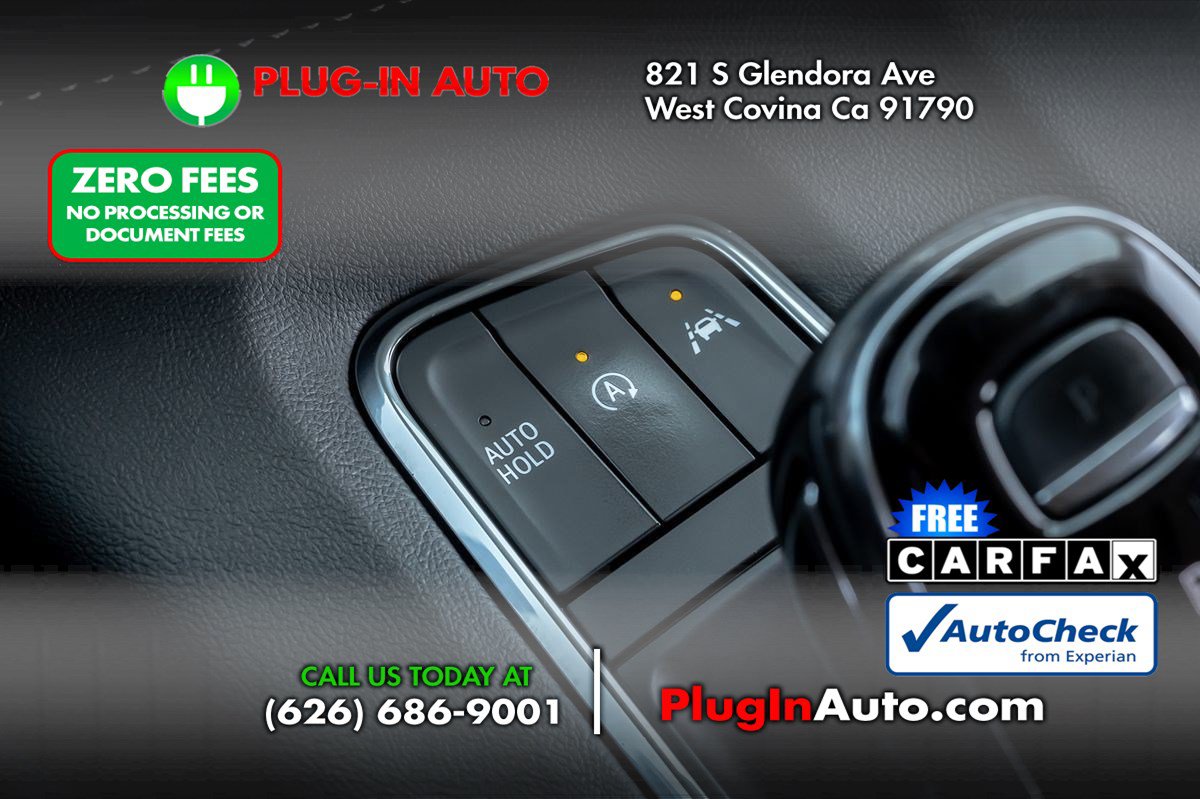 Used 2023 Cadillac Escalade Sport w/ Touring Package AWD/4WD image 31