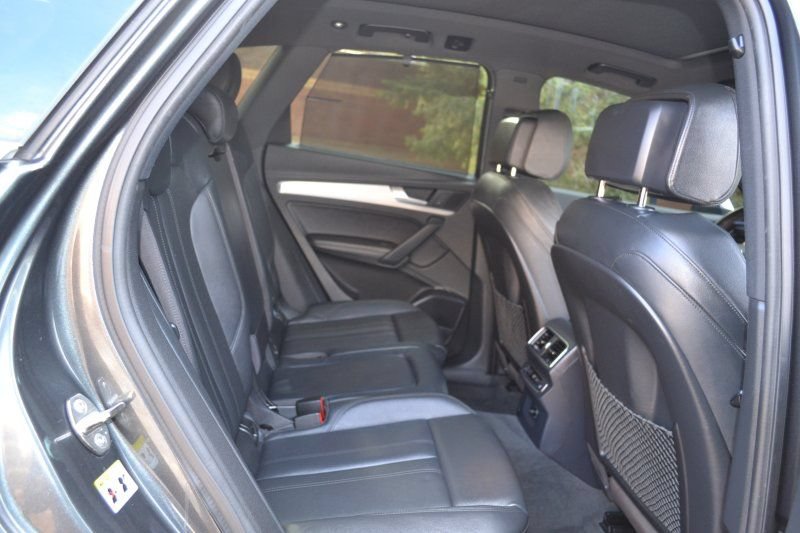 Used 2018 Audi SQ5 Prestige AWD/4WD image 29