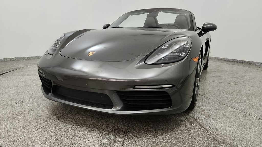 Used 2022 Porsche 718 Boxster RWD image 11