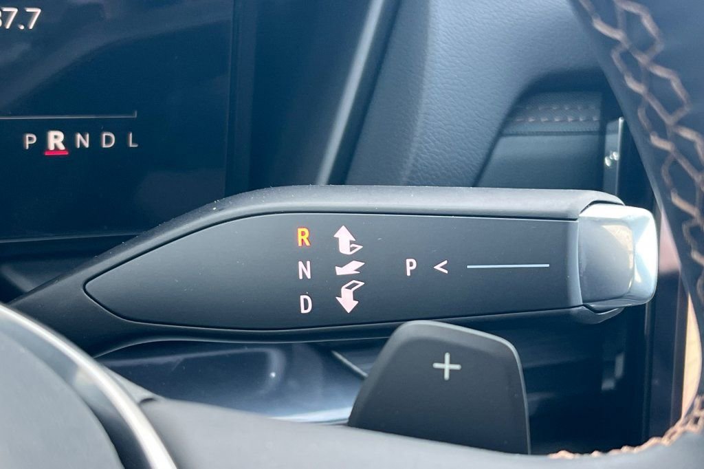 New 2026 GMC Terrain AT4 w/ Convenience Package III image 19