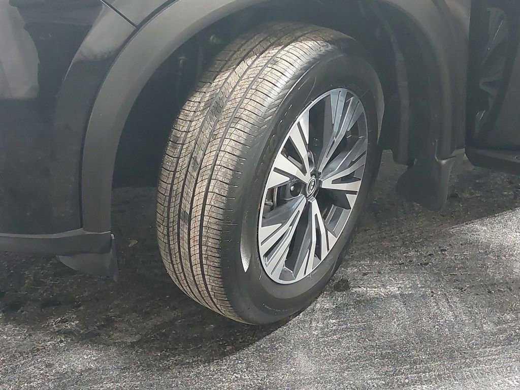 Certified 2023 Nissan Rogue SV w/ SV Premium B Package image 33