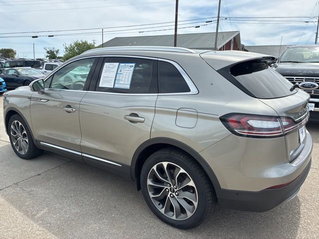Used 2023 Lincoln Nautilus Reserve w/ Equipment Group 201A image 5