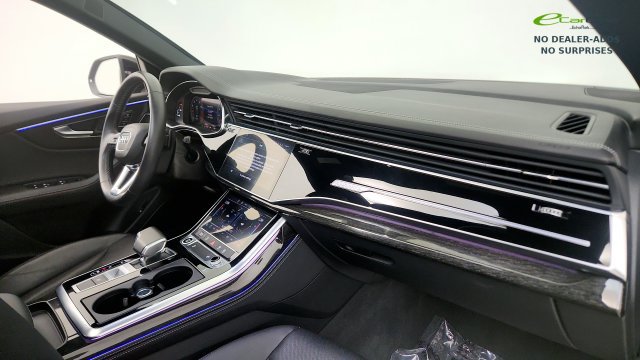 Used 2024 Audi Q8 Premium Plus AWD/4WD image 33
