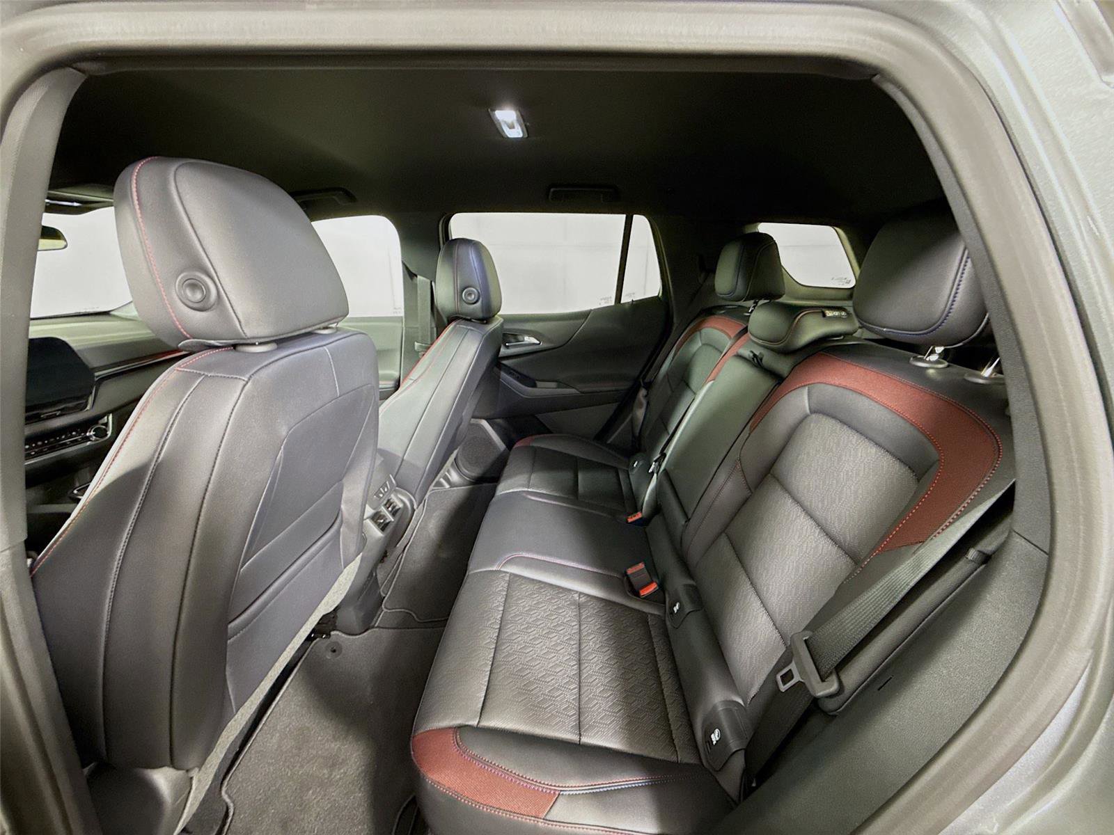 New 2026 Chevrolet Equinox RS image 18